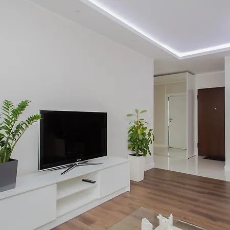 Shortstaypoland Wynalazek Apartamento